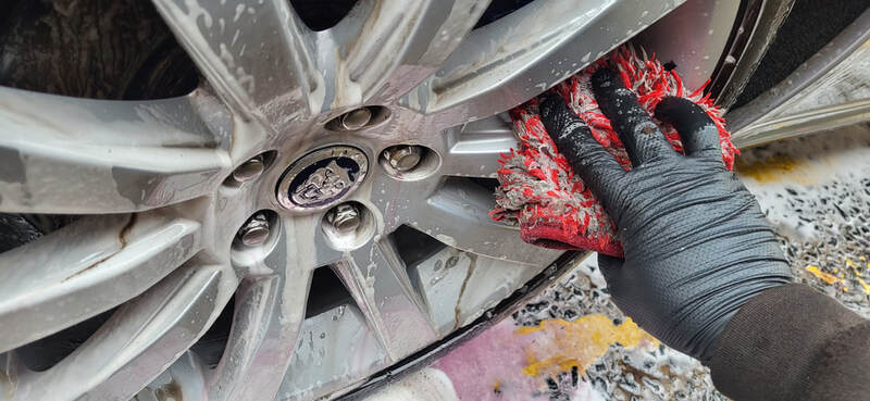 Exterior Car Detailing in Paisley Near Glasgow